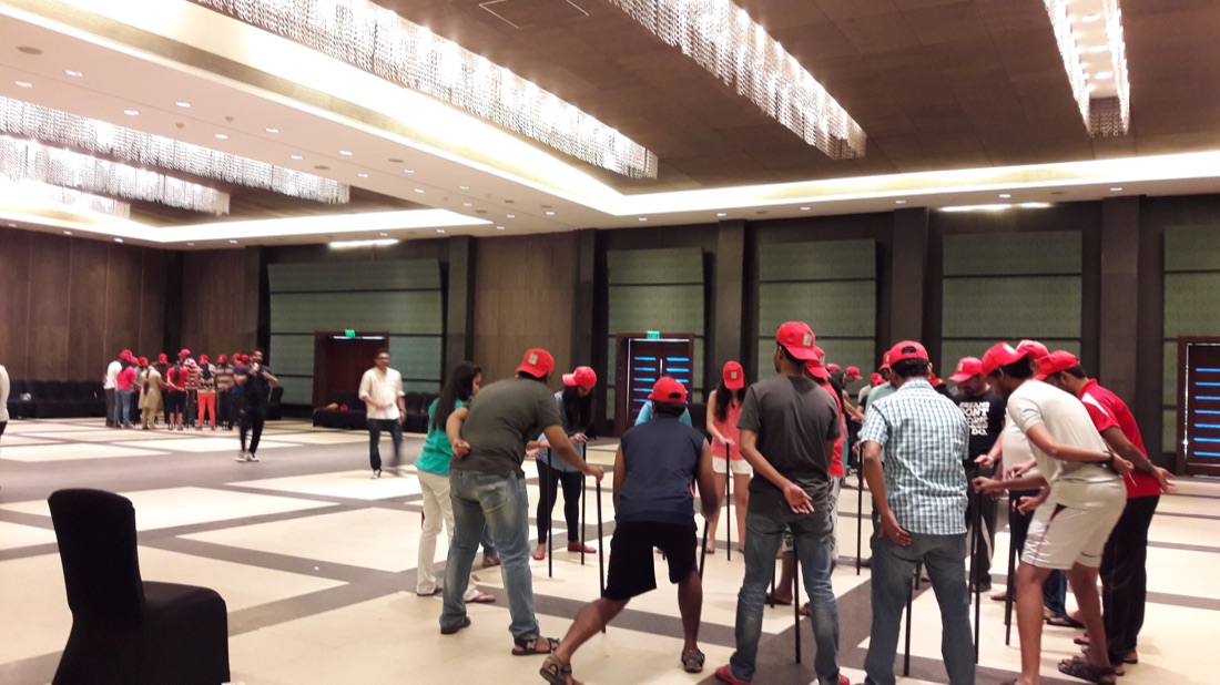 Indoor ballroom team game